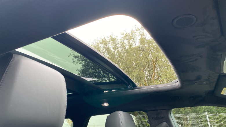 Land Rover Range Rover Evoque 1.5 P270e Autobiography 5dr Auto [Revised] Hatchback